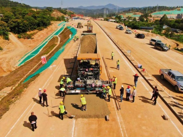钦州高速公路